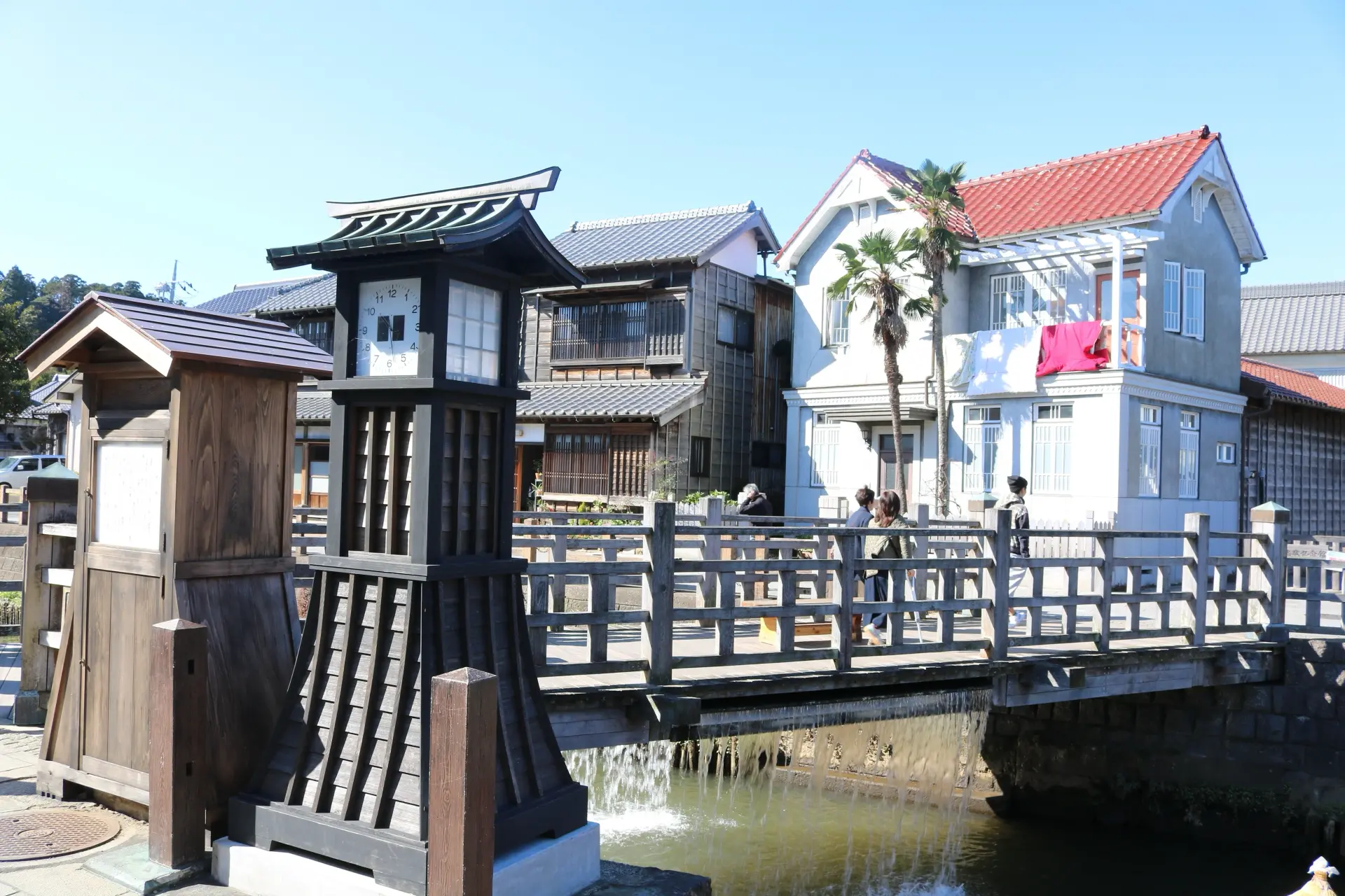 佐原の歴史的な町並みと小野川